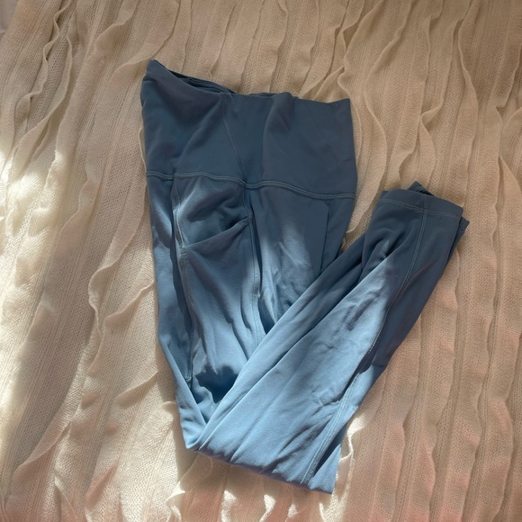 Lululemon align leggings with pockets - Picture 2 of 4